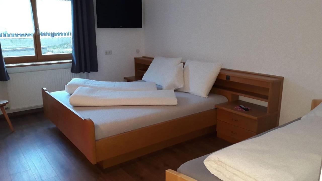 B&B Fruehlingsheim Racines Eksteriør billede